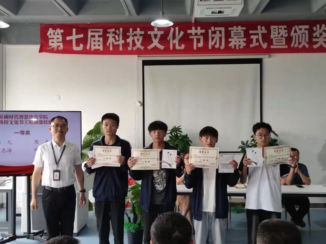 3-22062121430J93.jpg